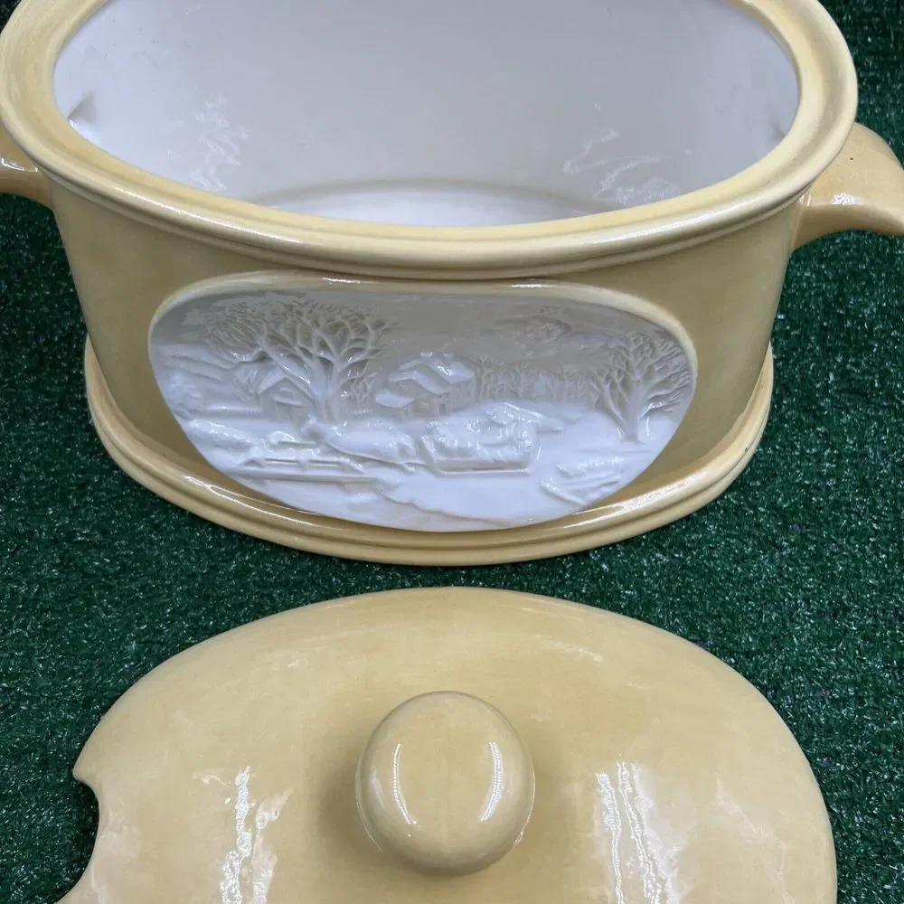 Vintage Hershe Molds 1981 Yellow Soup Serving Dish With Handle Read Descrip Flaw